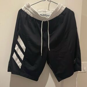 Adidas Basketball Club shorts CB